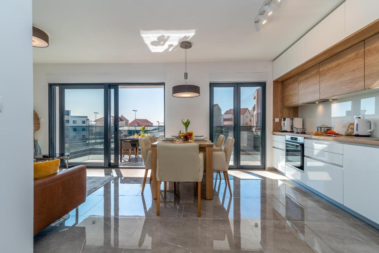 Poolside 2 Bedroom Ap. Mare Trogir Dış mekan fotoğraf