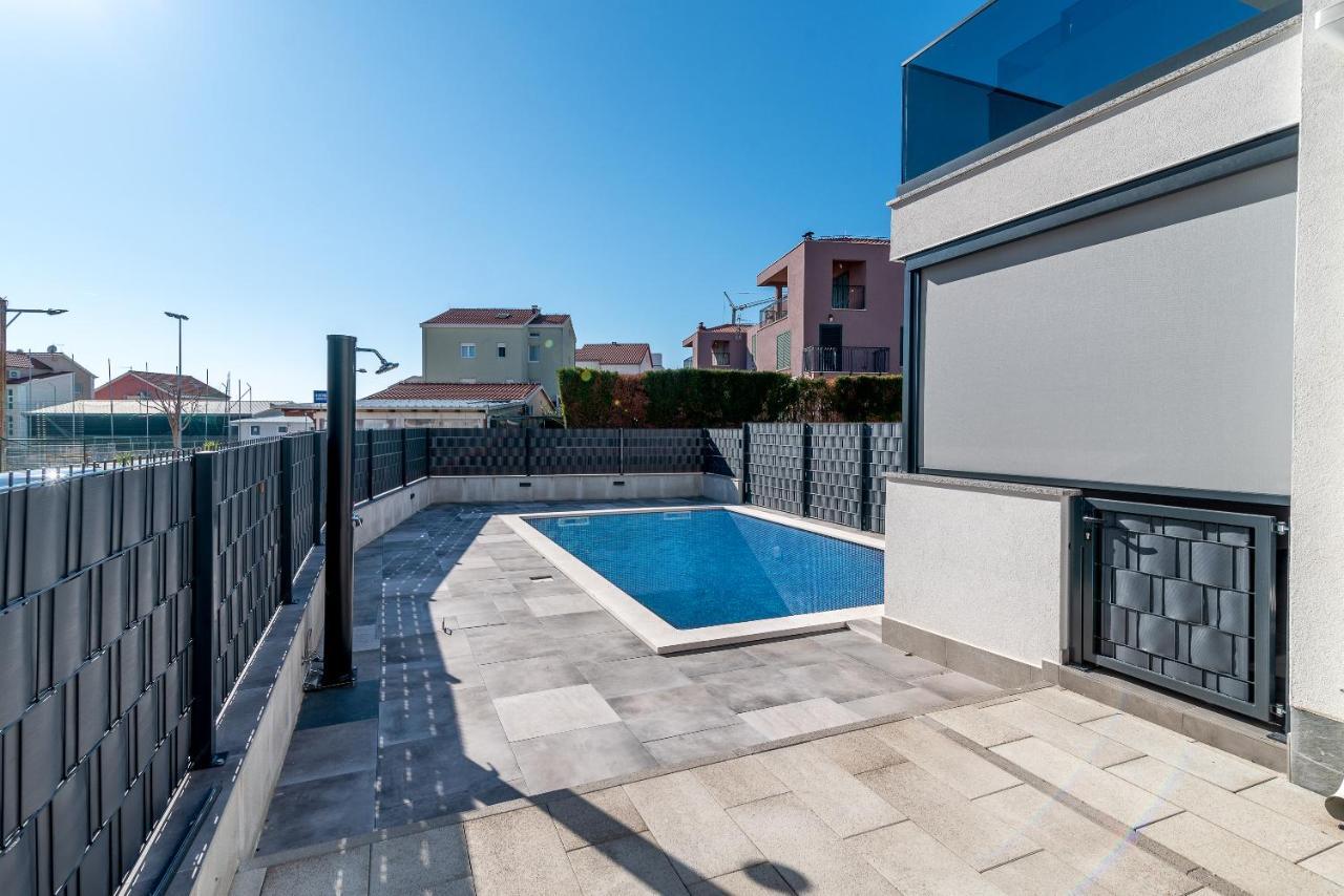 Poolside 2 Bedroom Ap. Mare Trogir Dış mekan fotoğraf
