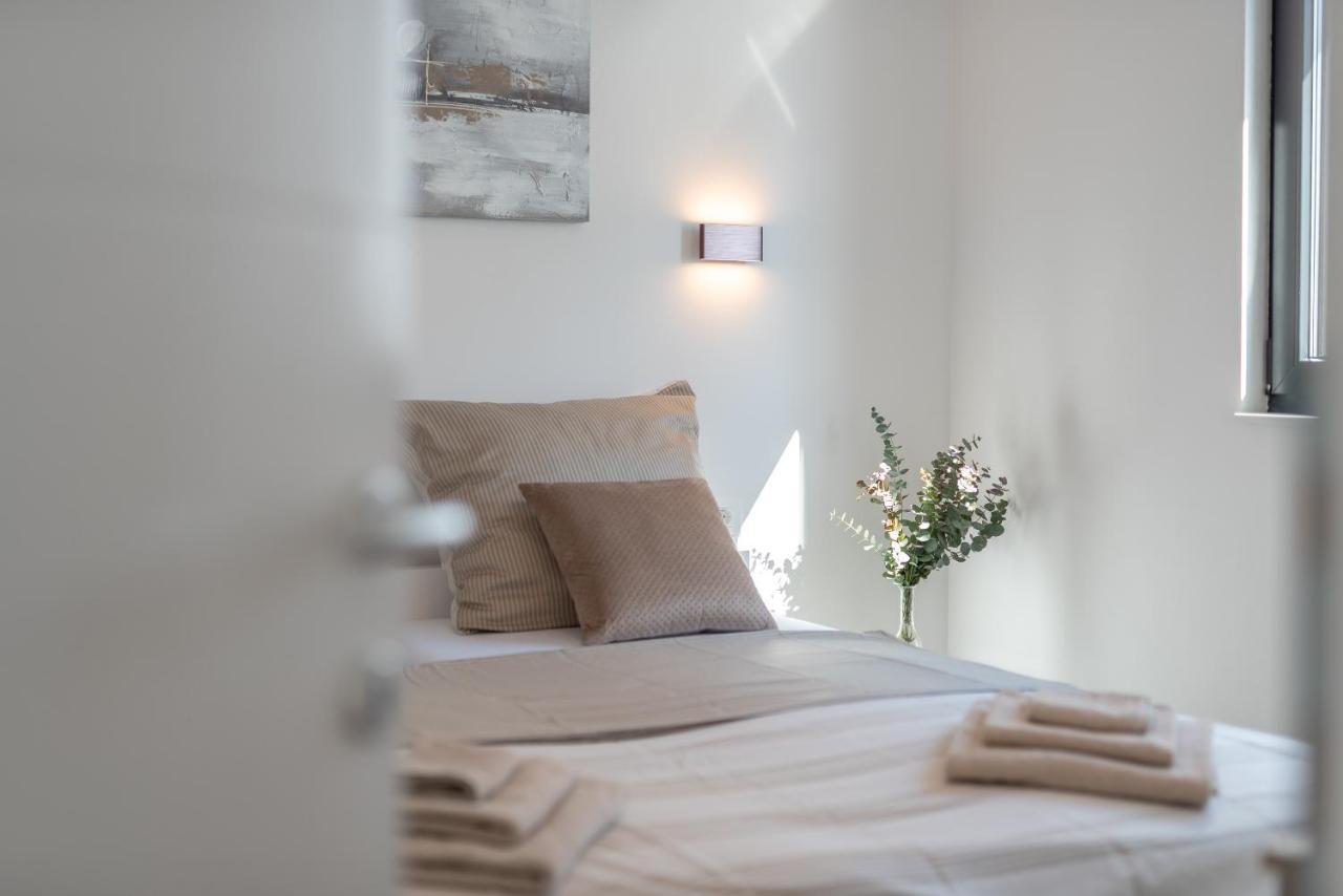 Poolside 2 Bedroom Ap. Mare Trogir Dış mekan fotoğraf