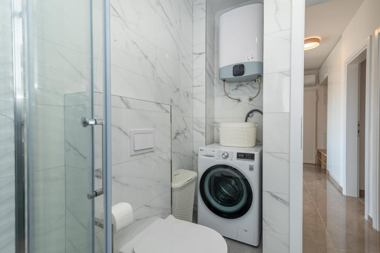 Poolside 2 Bedroom Ap. Mare Trogir Dış mekan fotoğraf