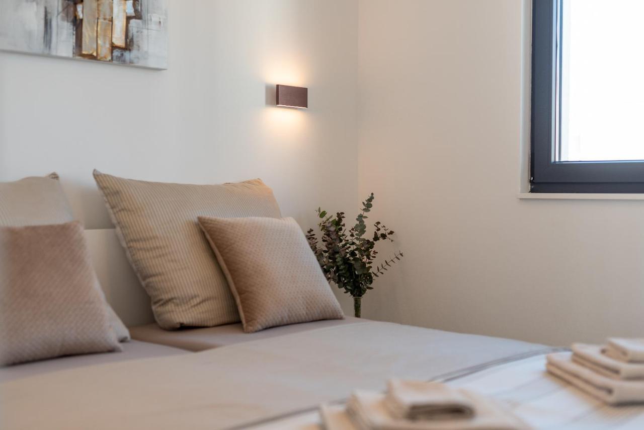 Poolside 2 Bedroom Ap. Mare Trogir Dış mekan fotoğraf