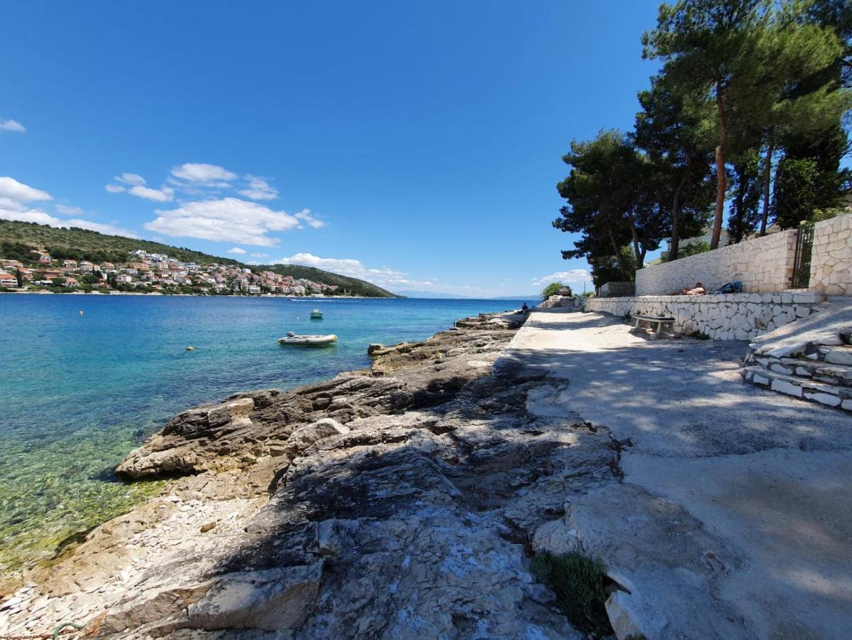 Poolside 2 Bedroom Ap. Mare Trogir Dış mekan fotoğraf